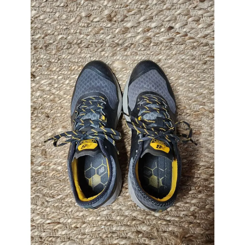 New Balance Mens 10 Athletic Black Running Shoes Fresh Toe Protection Gym